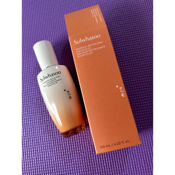 Sulwhasoo Essential Revitalizing Emulsion EX NEW 125 ml Skin Care EXP 2028 - Picture 1 of 6